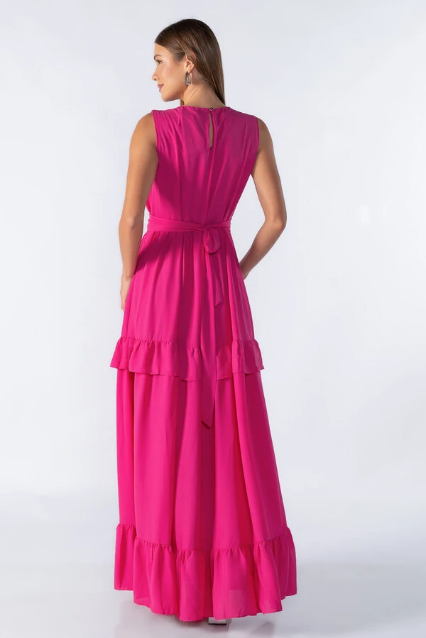 Vestido longo com recortes