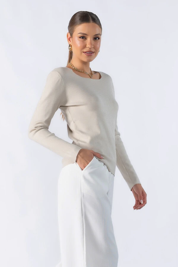 Sueter slim decote quadrado