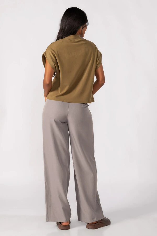 Blusa gola alta canelada