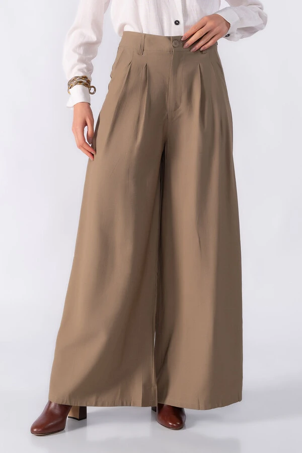 Pantalona com pregas frontal cintura alta