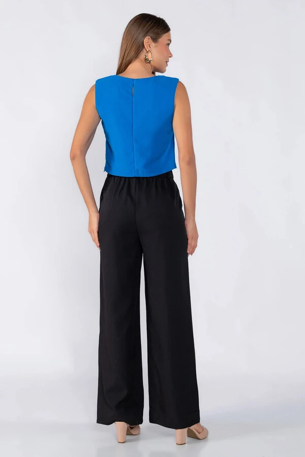 Blusa curta decote V