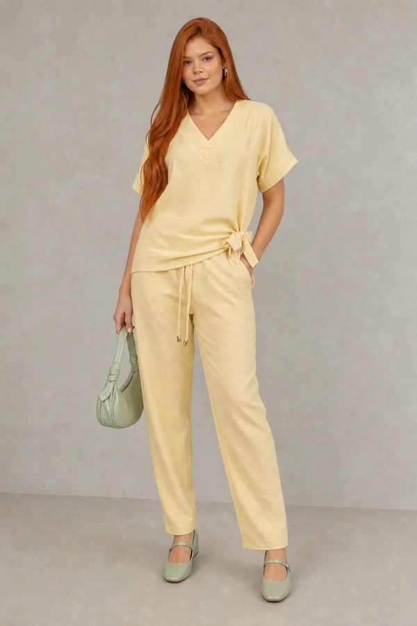 Conjunto calça e blusa decote V