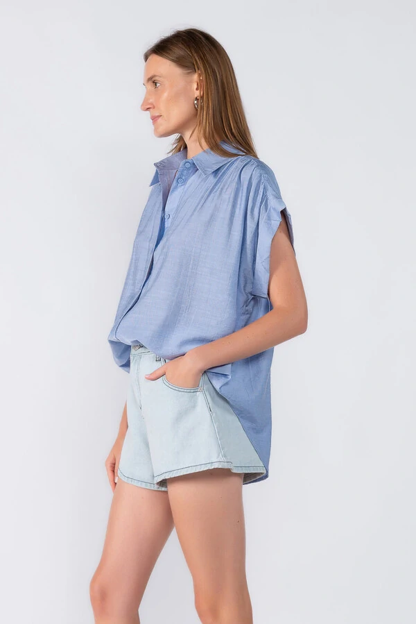 Camisa ampla barra dobrada