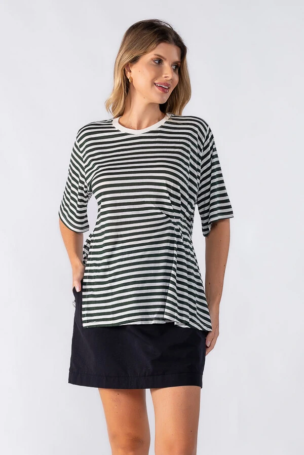 Blusa listrada com drapeado na lateral