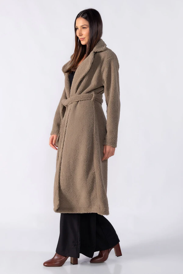 Casaco longo com faixa teddy