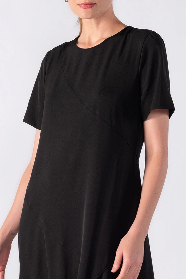 Vestido midi assimetrico