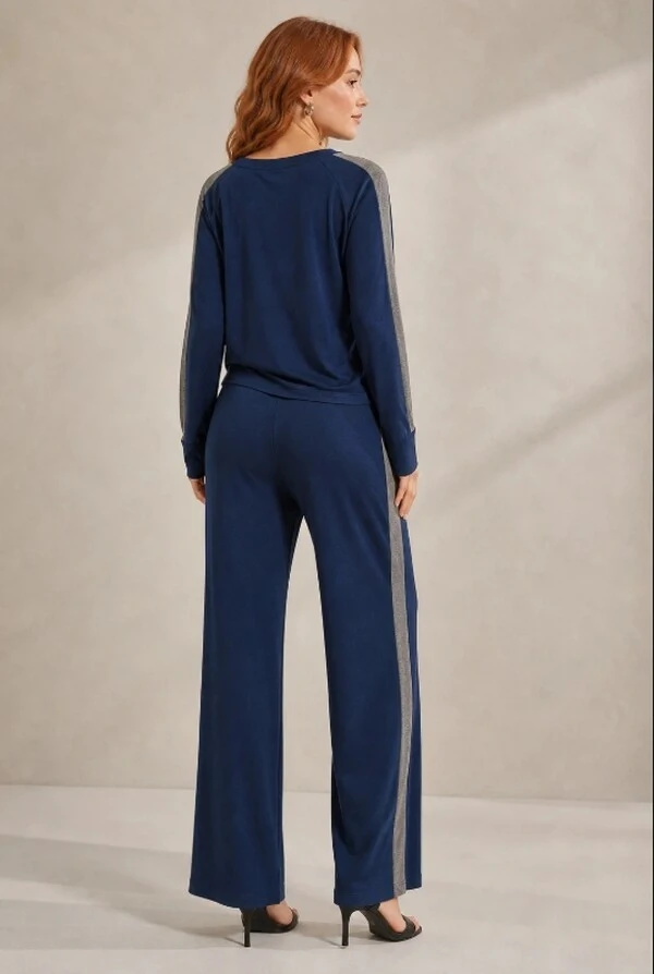 Conjunto calça e blusa em moletinho