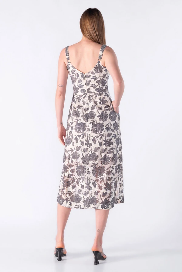 Vestido midi decote e alca regulavel