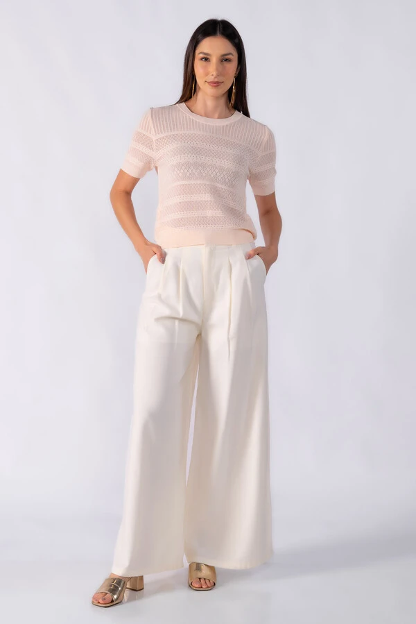 Blusa texturizada manga curta