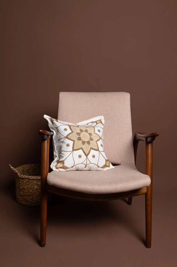 Capa de almofadas mandalas bordadas