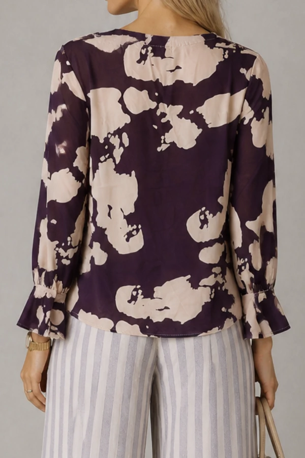 Blusa estampada com babado