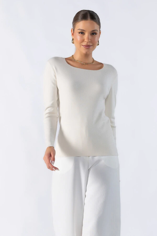 Sueter slim decote quadrado