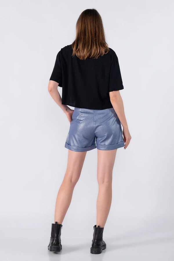 Shorts em alfaiataria com barra italiana
