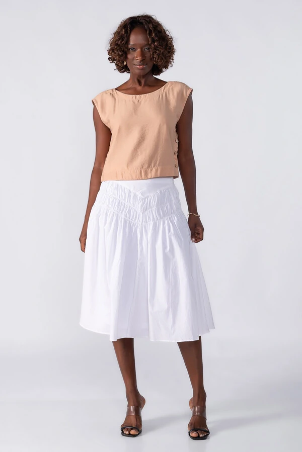 Regata curta com botoes laterais