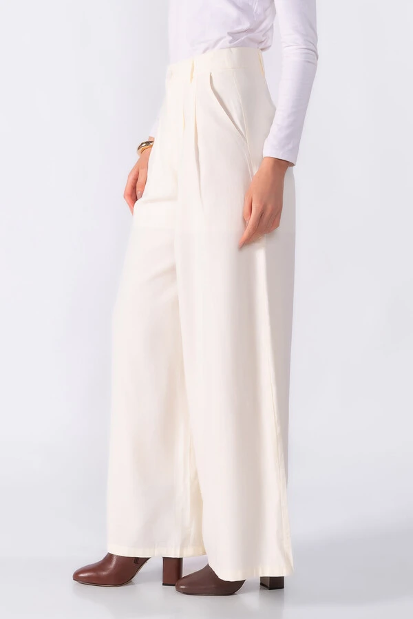 Pantalona com pregas frontal cintura alta