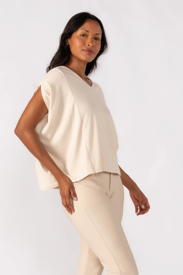 Blusa oversized decote em V