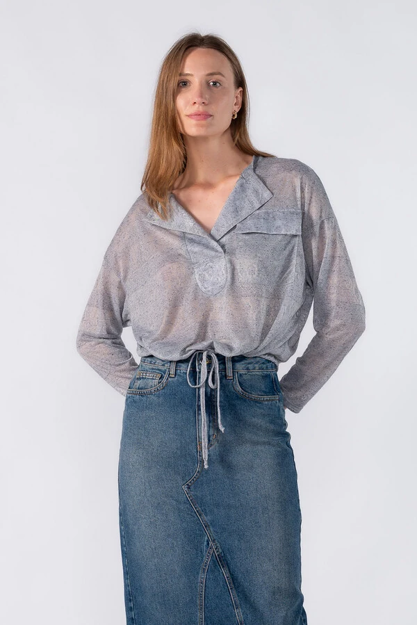 Blusa com cordao regulavel na cintura