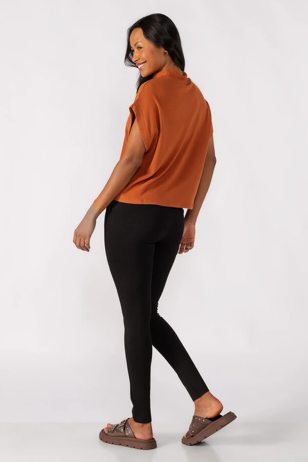 Blusa gola alta canelada
