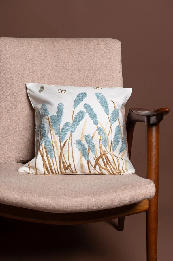 Capa de almofada flores bordadas