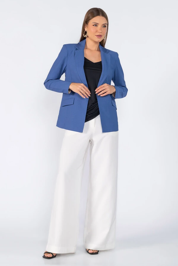 Blazer alfaiataria com ombreiras