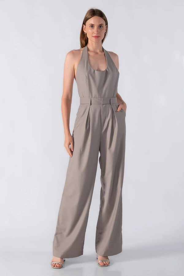 Macacao pantalona em alfaiataria