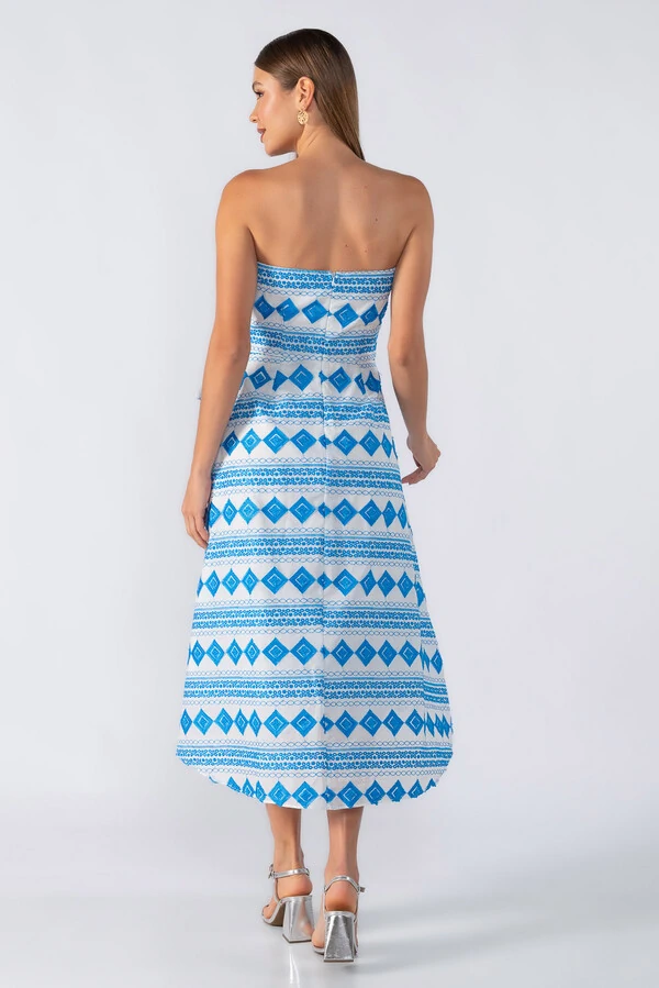 Vestido midi tomara que caia com laco