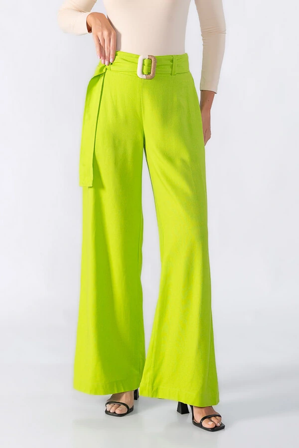 Calca pantalona com cinto