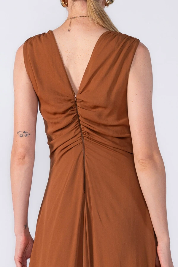Vestido longo crepe decote franzido