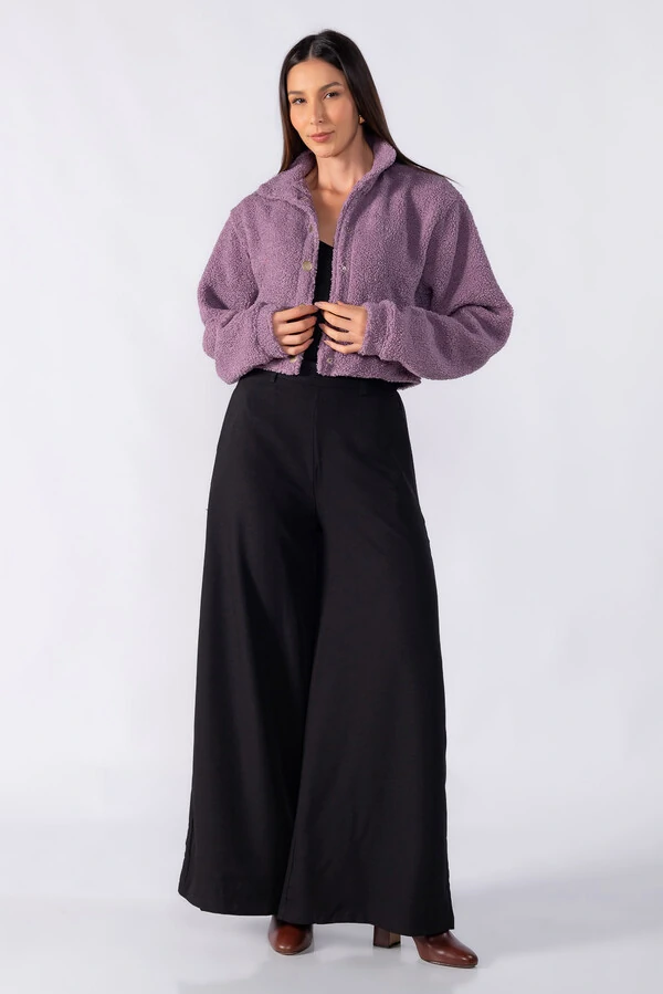 Casaco cropped botoes trabalhado