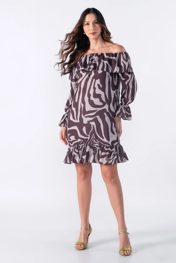 Vestido curto ombro a ombro