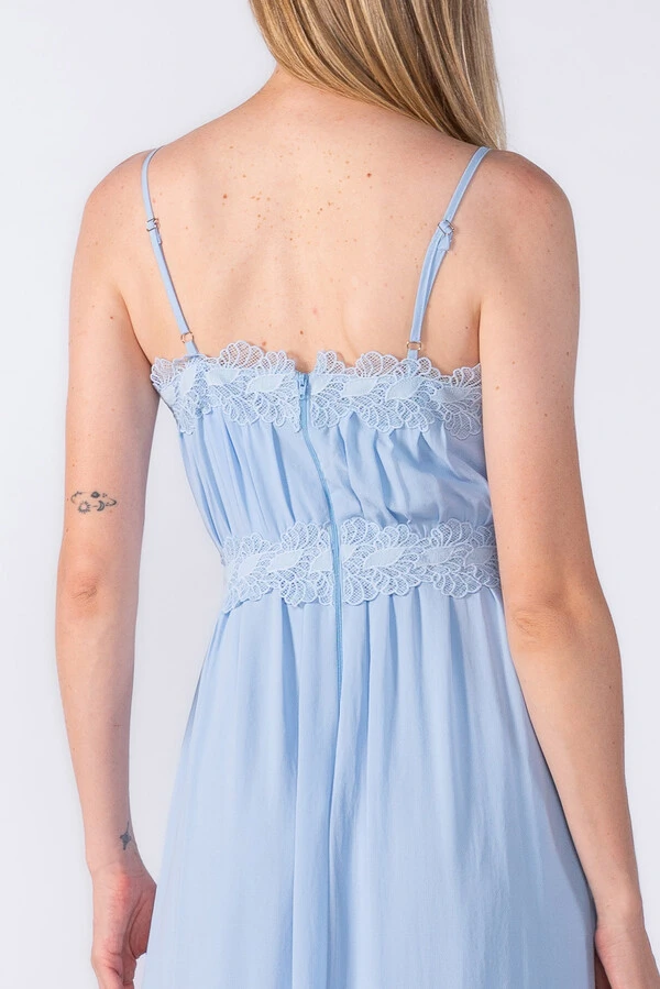 Vestido longo crepe detalhe renda
