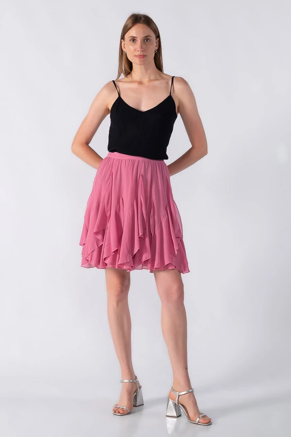 Saia curta com babados fluidos