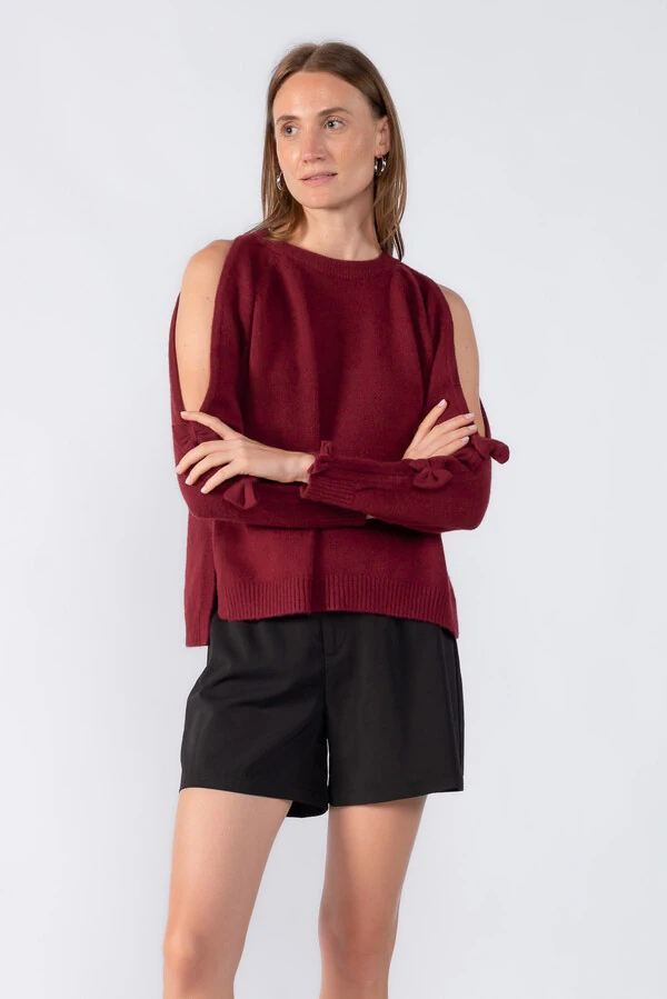 Blusa tricot detalhe em laco na manga