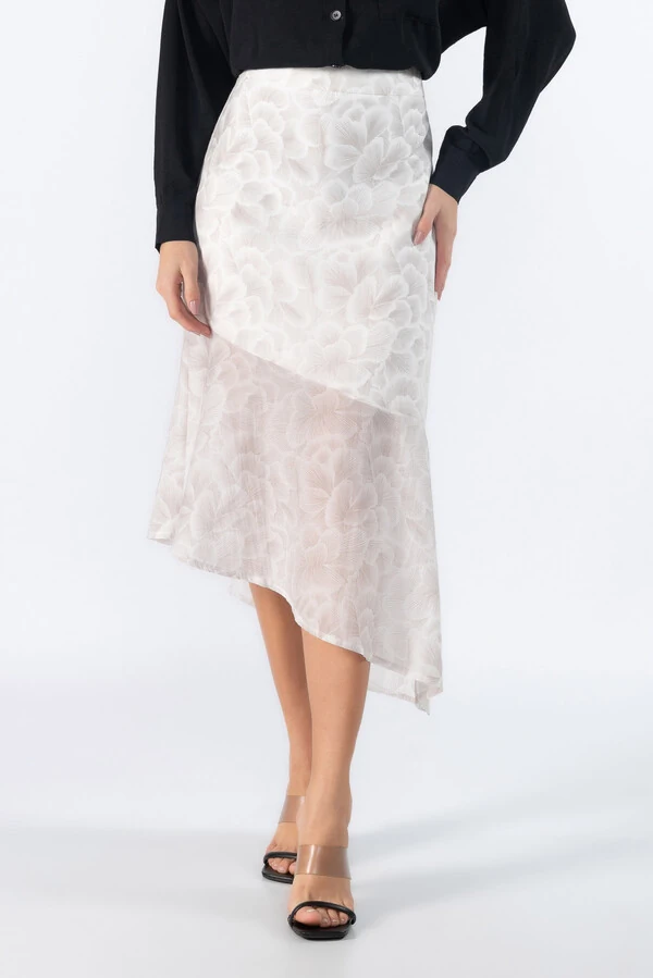 Saia midi estampada assimetrica