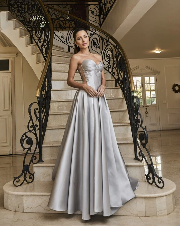 Alugue seu vestido que transmite poder e presença