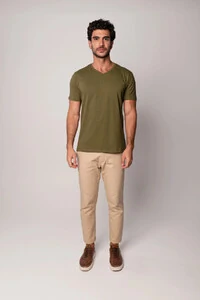 Camiseta de Algodão Egípcio Gola V