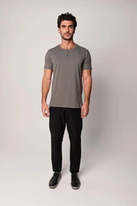 Camiseta Henley Manga Curta