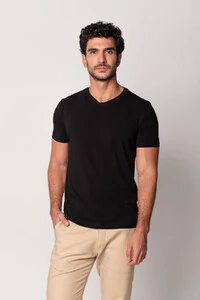 Camiseta de Algodão Egípcio Gola V