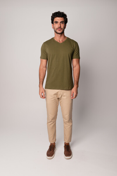 FotoCamiseta de Algodão Egípcio Gola V