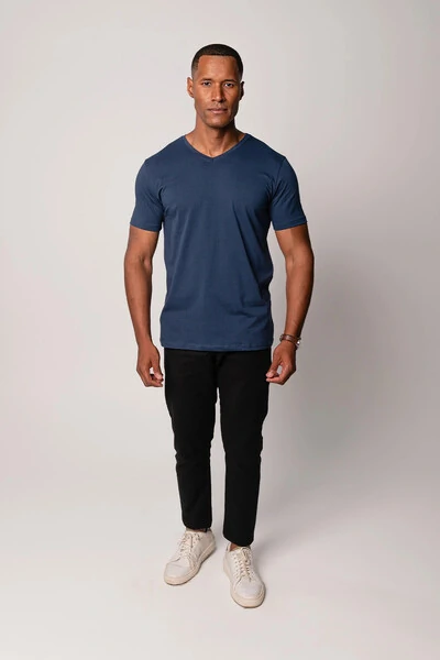 Foto Camiseta de Algodão Egípcio Gola V
