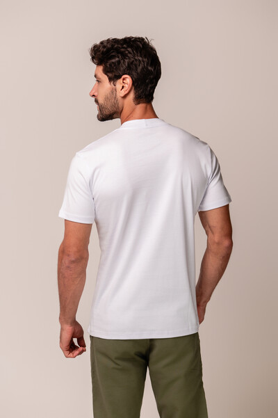 Foto Camiseta Gola Alta Algodão Pima Suedine