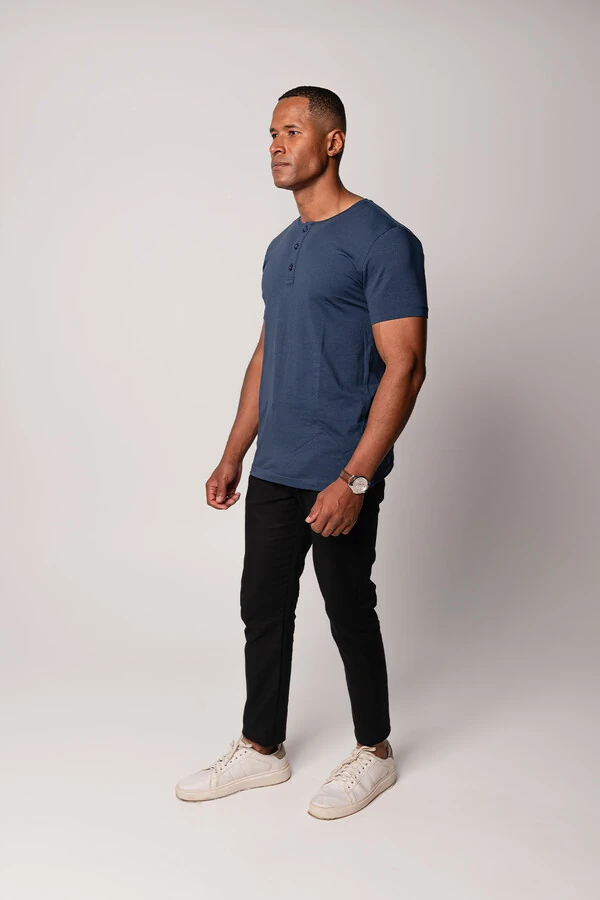 Camiseta Henley Manga Curta