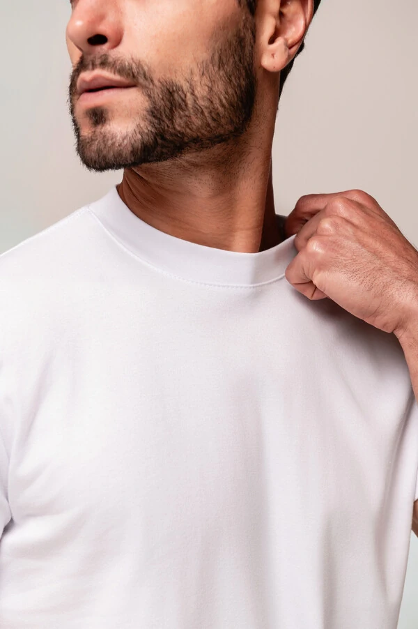 Camiseta Gola Alta Algodão Pima Suedine