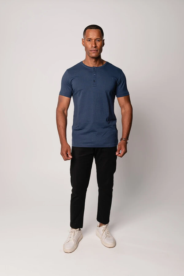Camiseta Henley Manga Curta