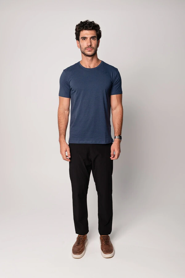 Camiseta Básica de Algodão Egípcio