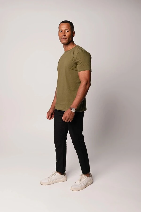Camiseta Básica de Algodão Egípcio