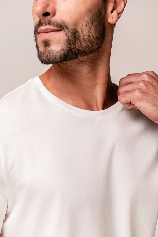 Camiseta Básica de Algodão 100% Pima Gola O