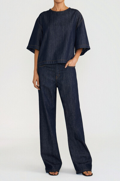 Foto T-Shirt Oversized Raw Denim