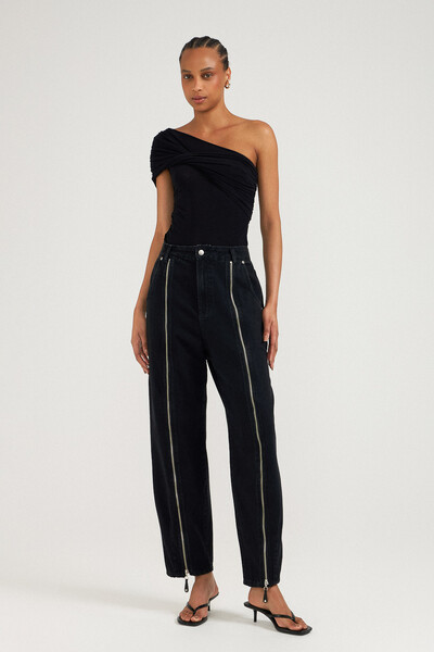 FotoCalça Balloon Ziper Black Jeans