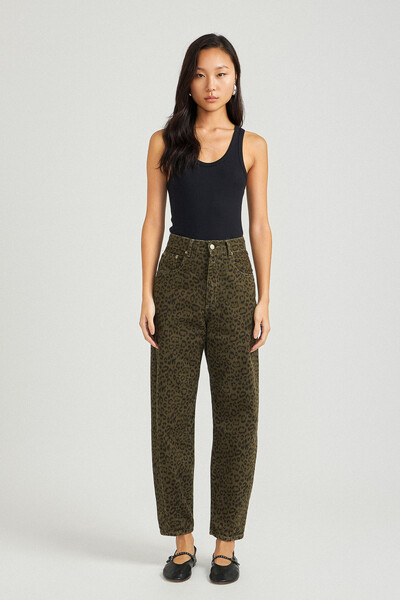 FotoCalça Balloon Onça Green Denim